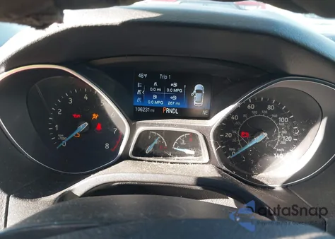 2016 Ford Focus Se z USA, uszkodzony, nr VIN 1FADP3F29GL265831